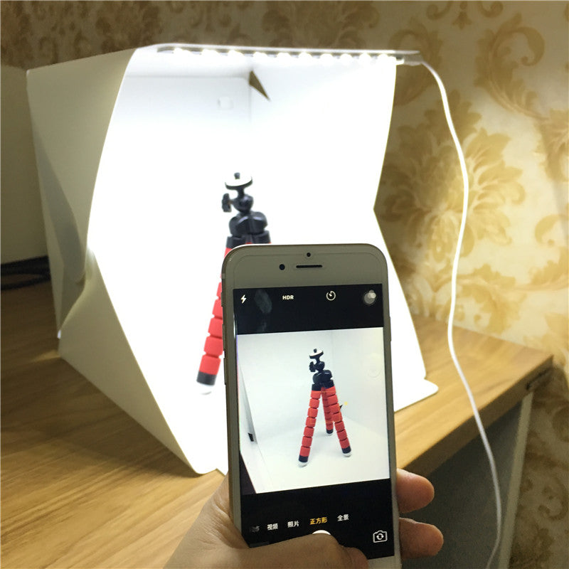 Portable foldable photostudio with integrated LED lights, for product-photography!